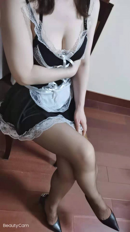 新到三亚的良家少妇